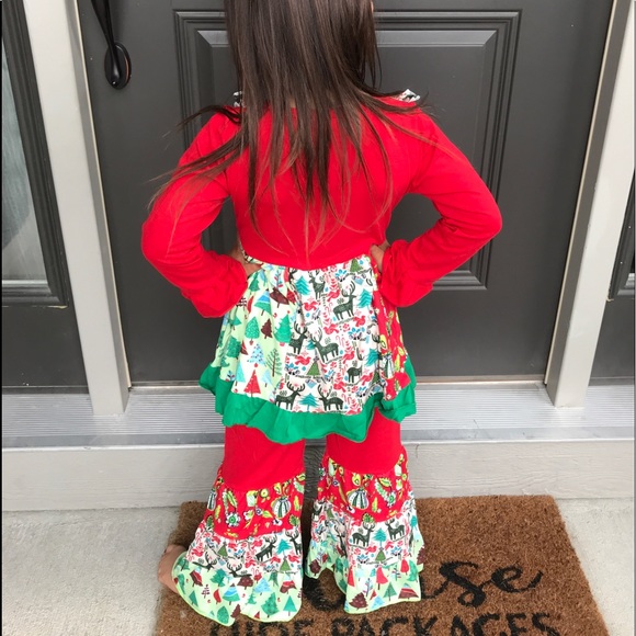 ONE LEFT!! Adorable girls Christmas 2 piece outfit - Picture 4 of 4